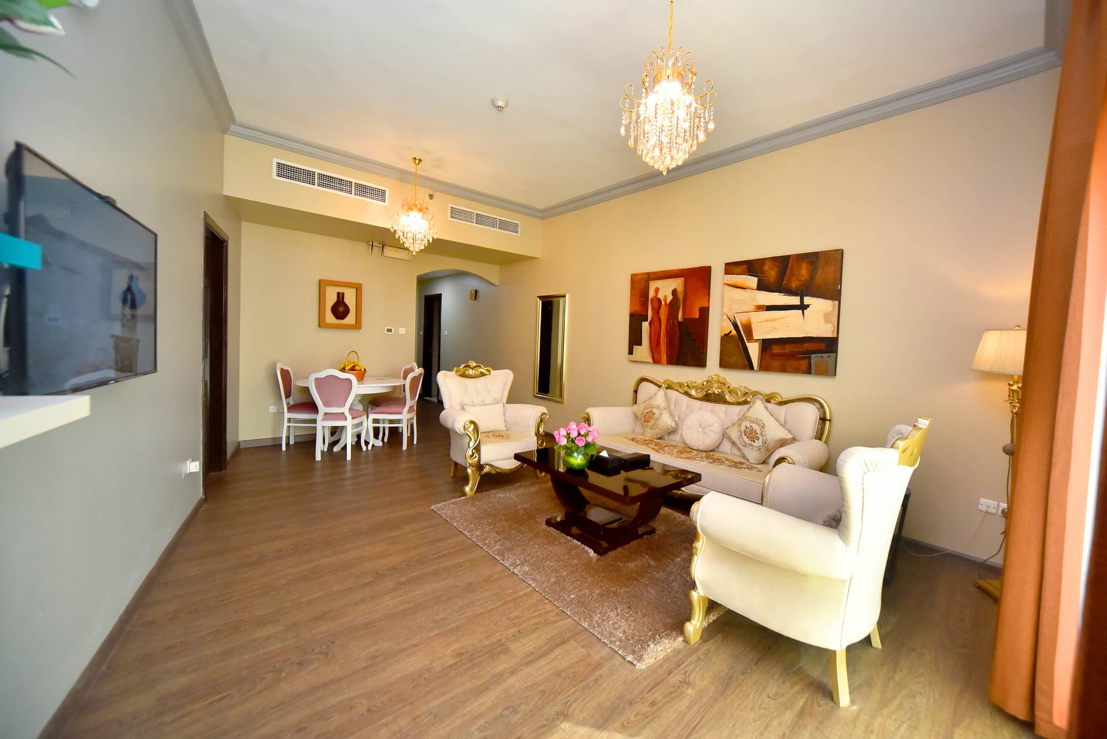 Authentic Local Hospitality|#itsmytime